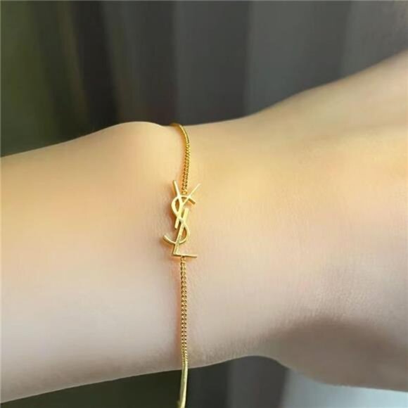 Luxury Gold Initial Bracelet for Women, Designer Statement 18K Gold Chain - Picture 4 of 7